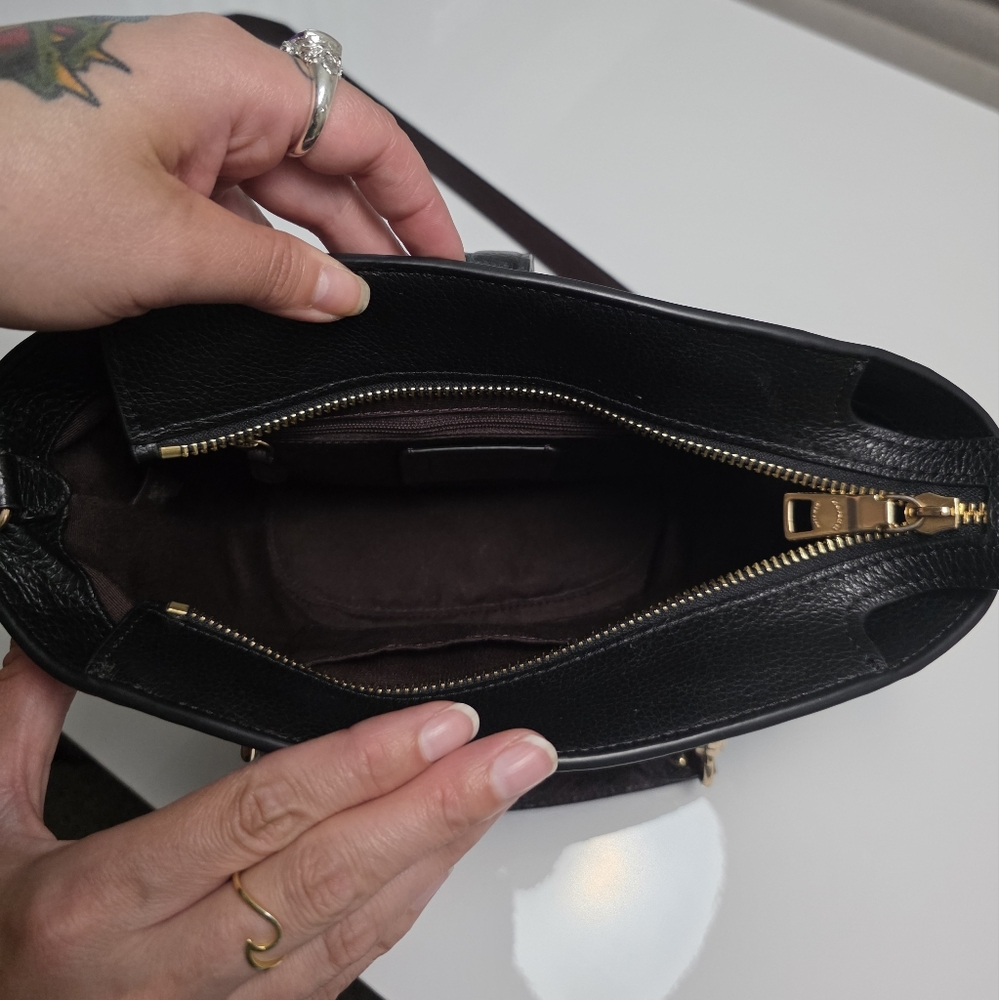 Coach Lane Bucket Bag NWOT - Picture 10 of 16